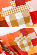 Load image into Gallery viewer, Featuring eight sizes from baby to king, this quilt pattern includes fabric-saving diagrams, appliqué guides, and printable coloring pages