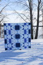 Load image into Gallery viewer, Modern Aztec Quilt Workshop | May 2021